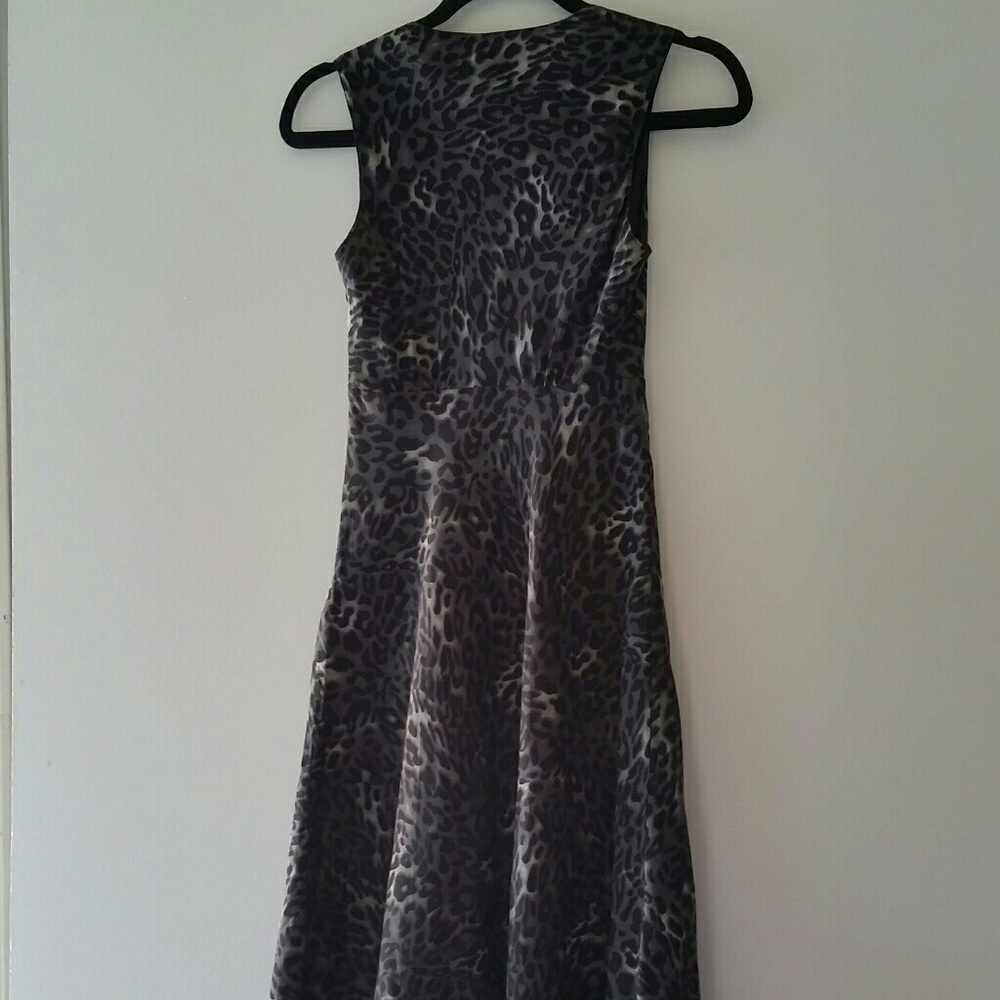 Banana Republic animal print dress - Picture 4 of 17